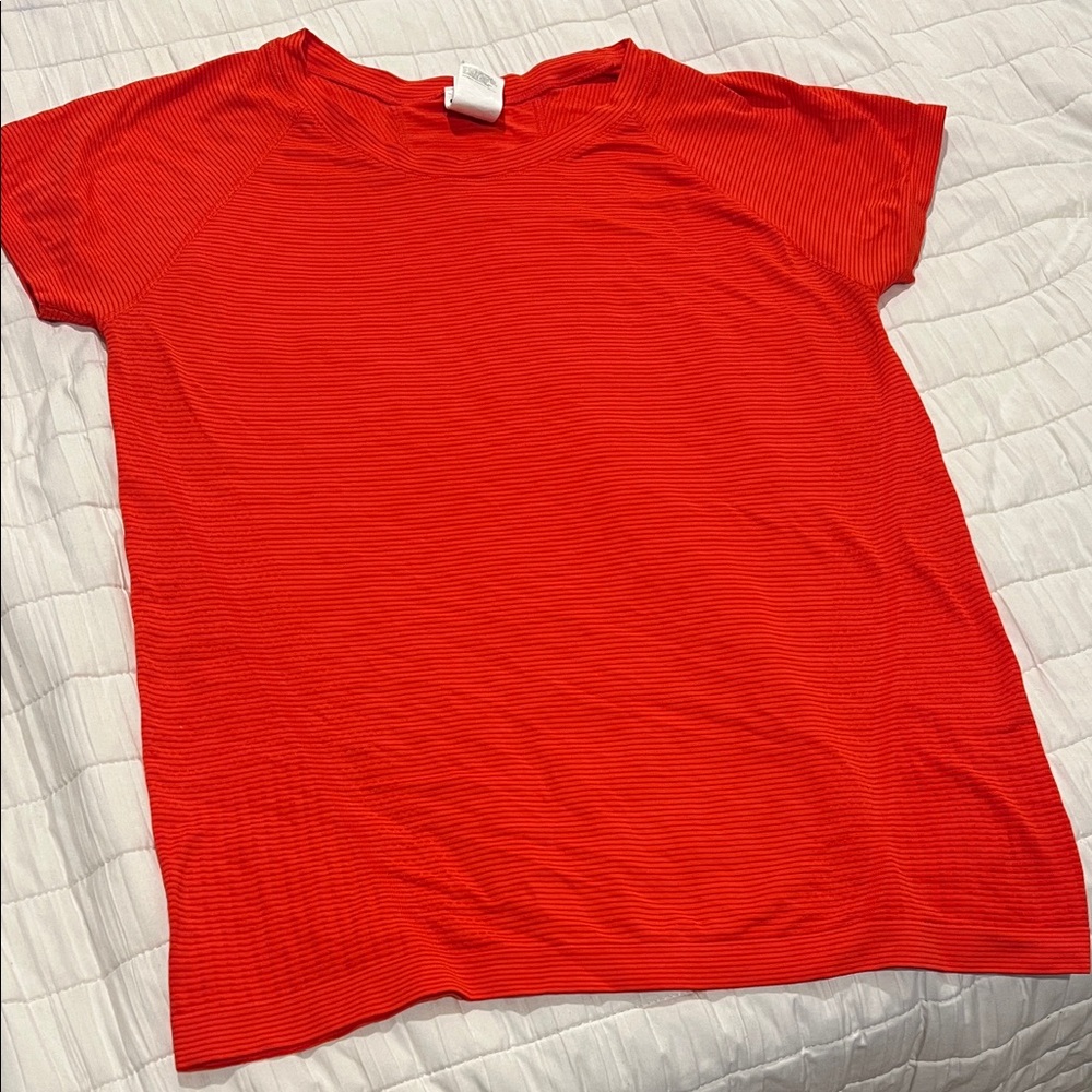 Athleta Womans Momentum Seamless Tee